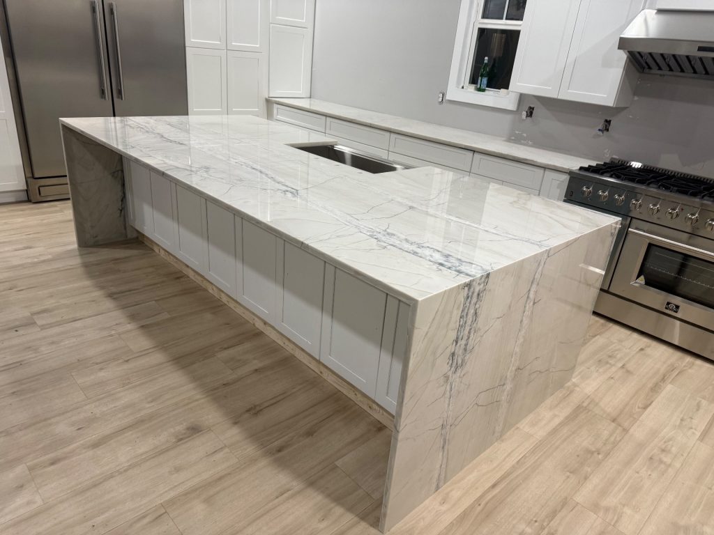 Fantasy Lux Ocean Blue Island