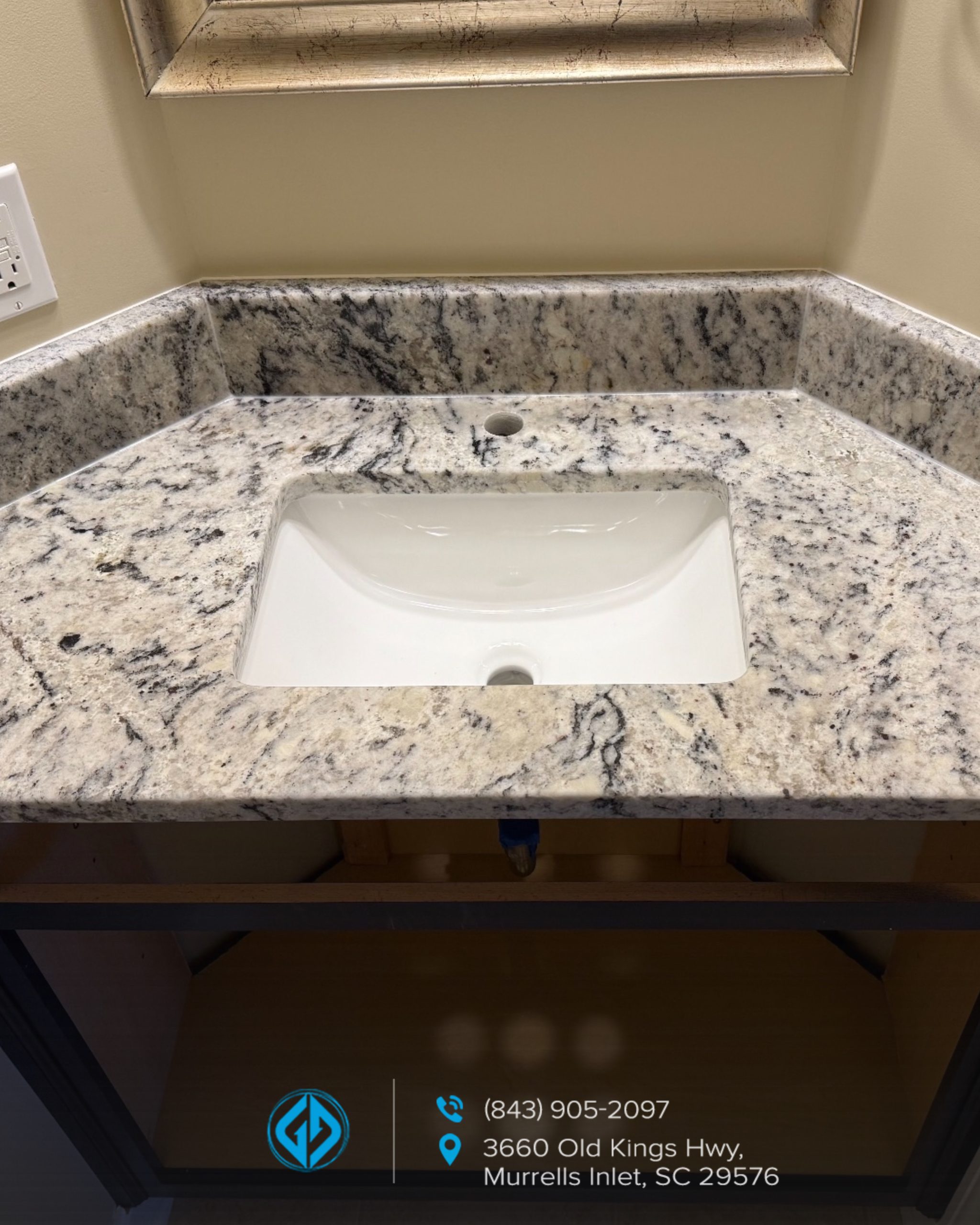 How Granite Fits Perfectly Into Both Modern and Traditional Homes