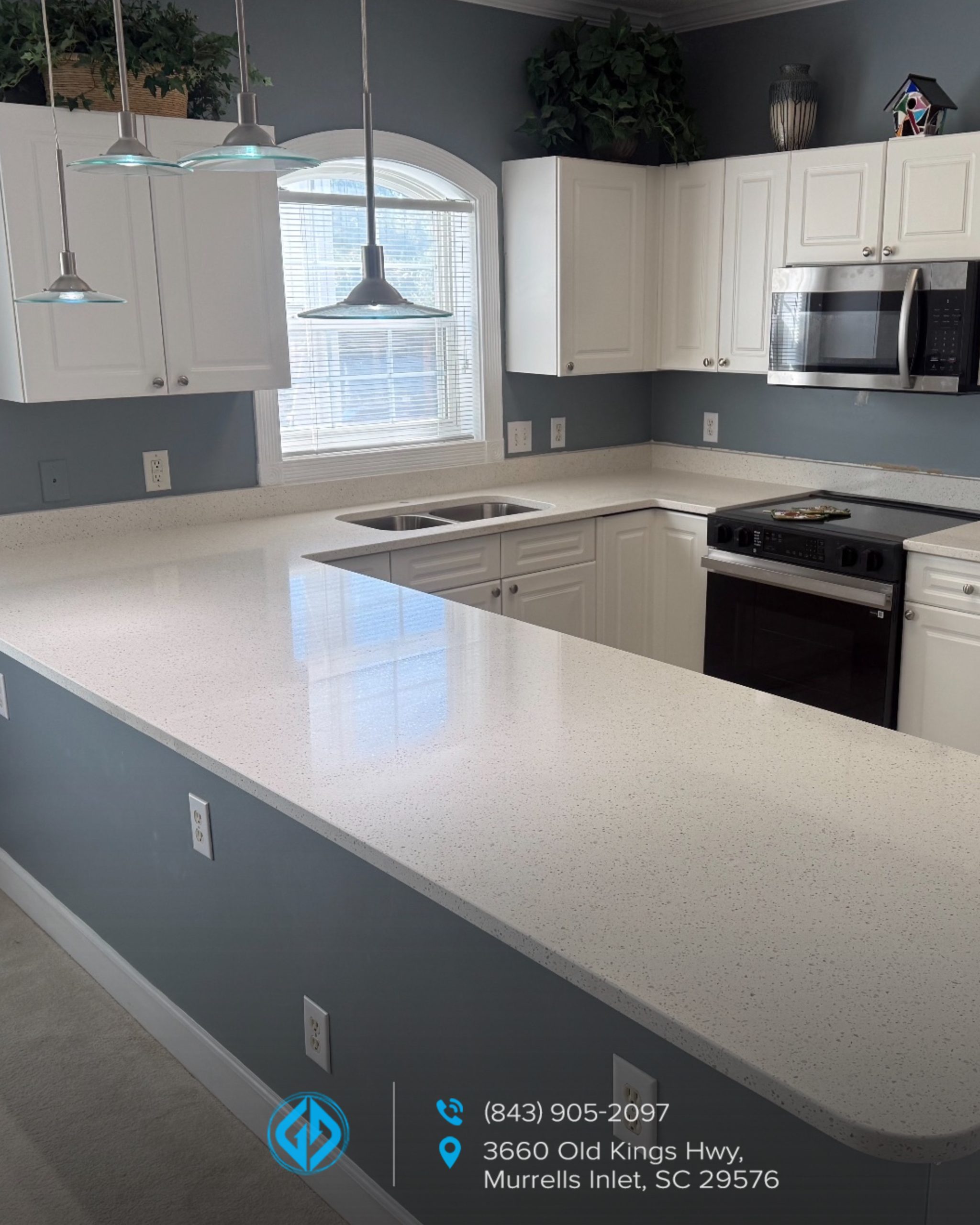 Should Your Island Countertop Match Your Perimeter Counters?